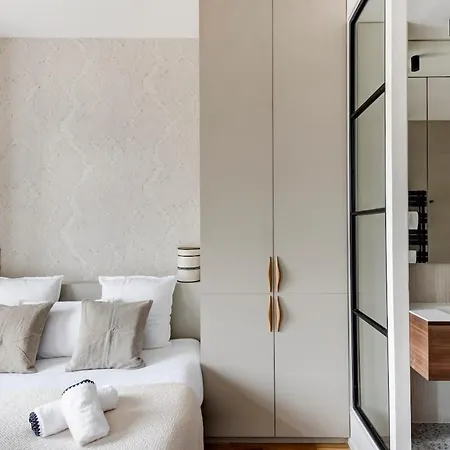 Elegant A Deux Pas Des Champs-elysees Apartment *
