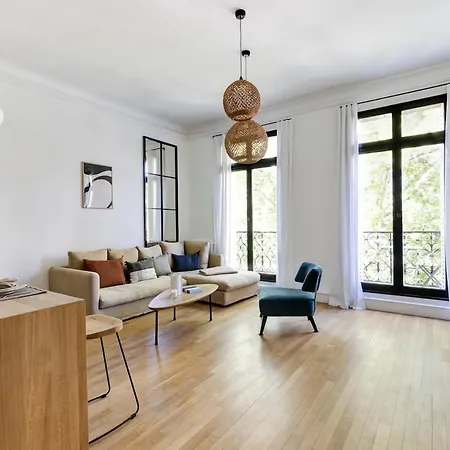 Elegant A Deux Pas Des Champs-elysees Apartment *