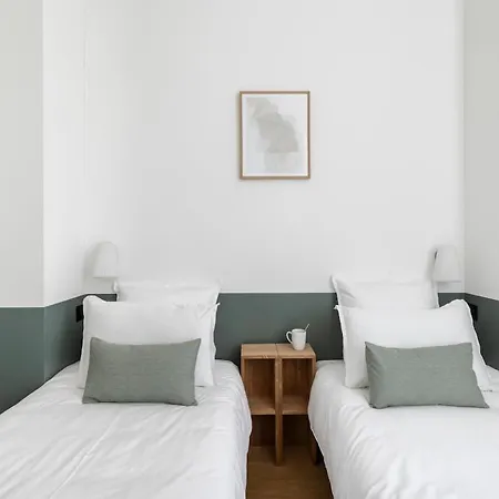 Apartment Elegant A Deux Pas Des Champs-elysees Paris